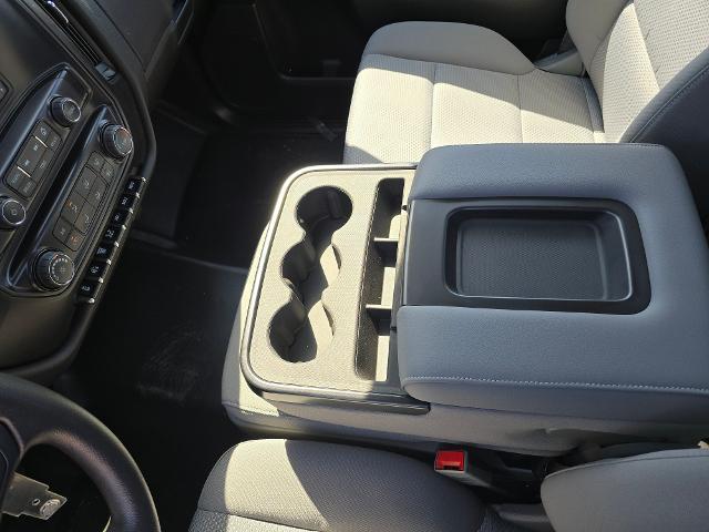 2024 Chevrolet Silverado Chassis Cab Vehicle Photo in INDEPENDENCE, MO 64055-1314