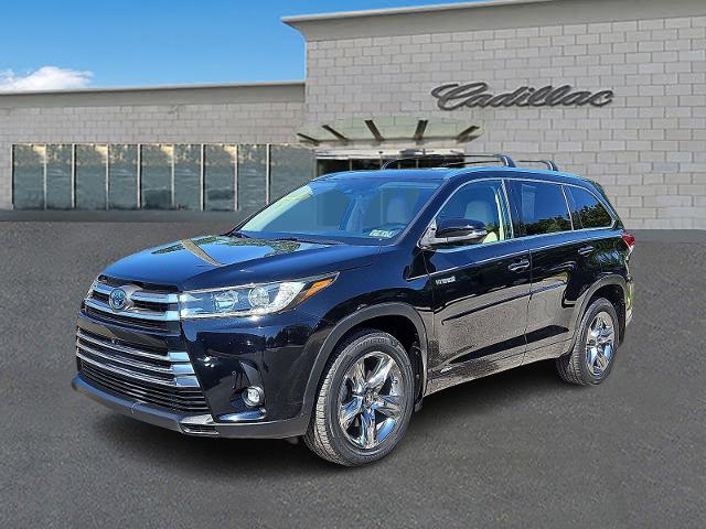 Select 2019 Toyota Highlander