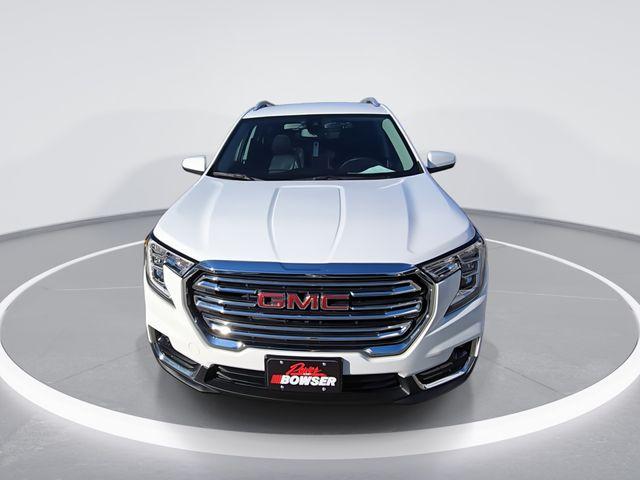 2024 GMC Terrain Vehicle Photo in Pleasant Hills, PA 15236