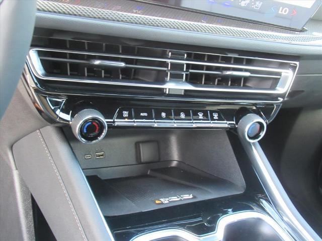 2025 Chevrolet Traverse Vehicle Photo in LEESBURG, FL 34788-4022