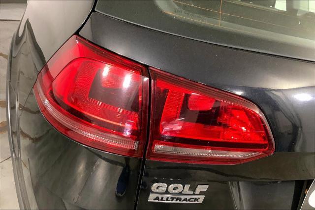 2017 Volkswagen Golf Alltrack Vehicle Photo in INDEPENDENCE, MO 64055-1377