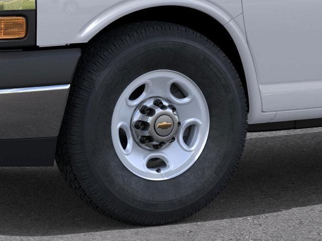 2025 Chevrolet Express Cargo Van Vehicle Photo in KANSAS CITY, MO 64114-4502