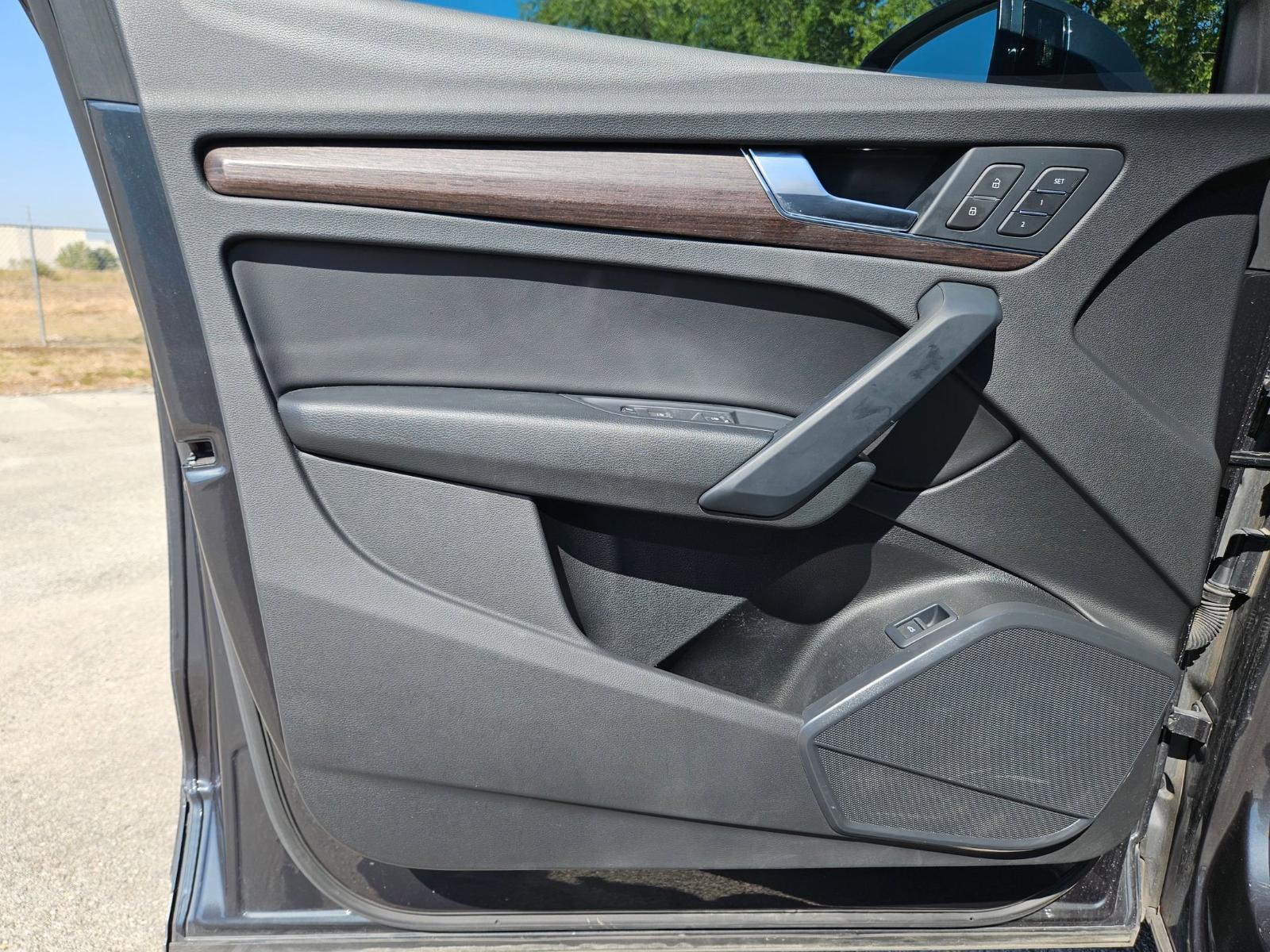 2023 Audi Q5 Vehicle Photo in Seguin, TX 78155