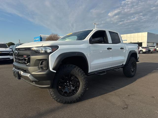 Summit White 2026 Chevrolet Colorado Pickup Truck Four-Wheel Drive Automatic