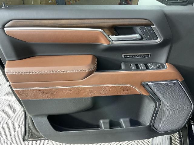 2025 GMC Sierra 1500 Vehicle Photo in GILBERT, AZ 85297-0402
