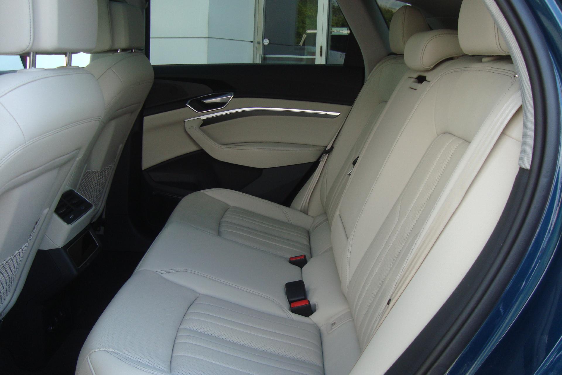 2022 Audi e-tron Vehicle Photo in PORTSMOUTH, NH 03801-4196