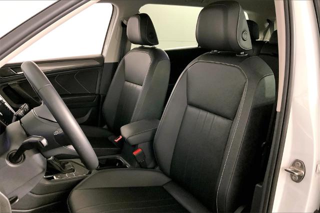 2023 Volkswagen Tiguan Vehicle Photo in Lees Summit, MO 64086