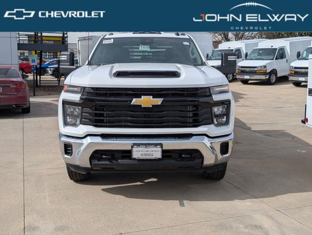 2026 Chevrolet Silverado 3500 HD CC Vehicle Photo in ENGLEWOOD, CO 80113-6708