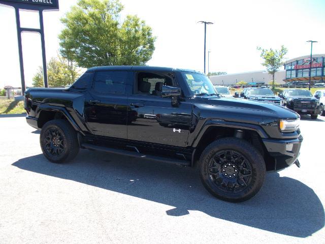 2025 GMC HUMMER EV Pickup Vehicle Photo in LOWELL, MA 01852-4336