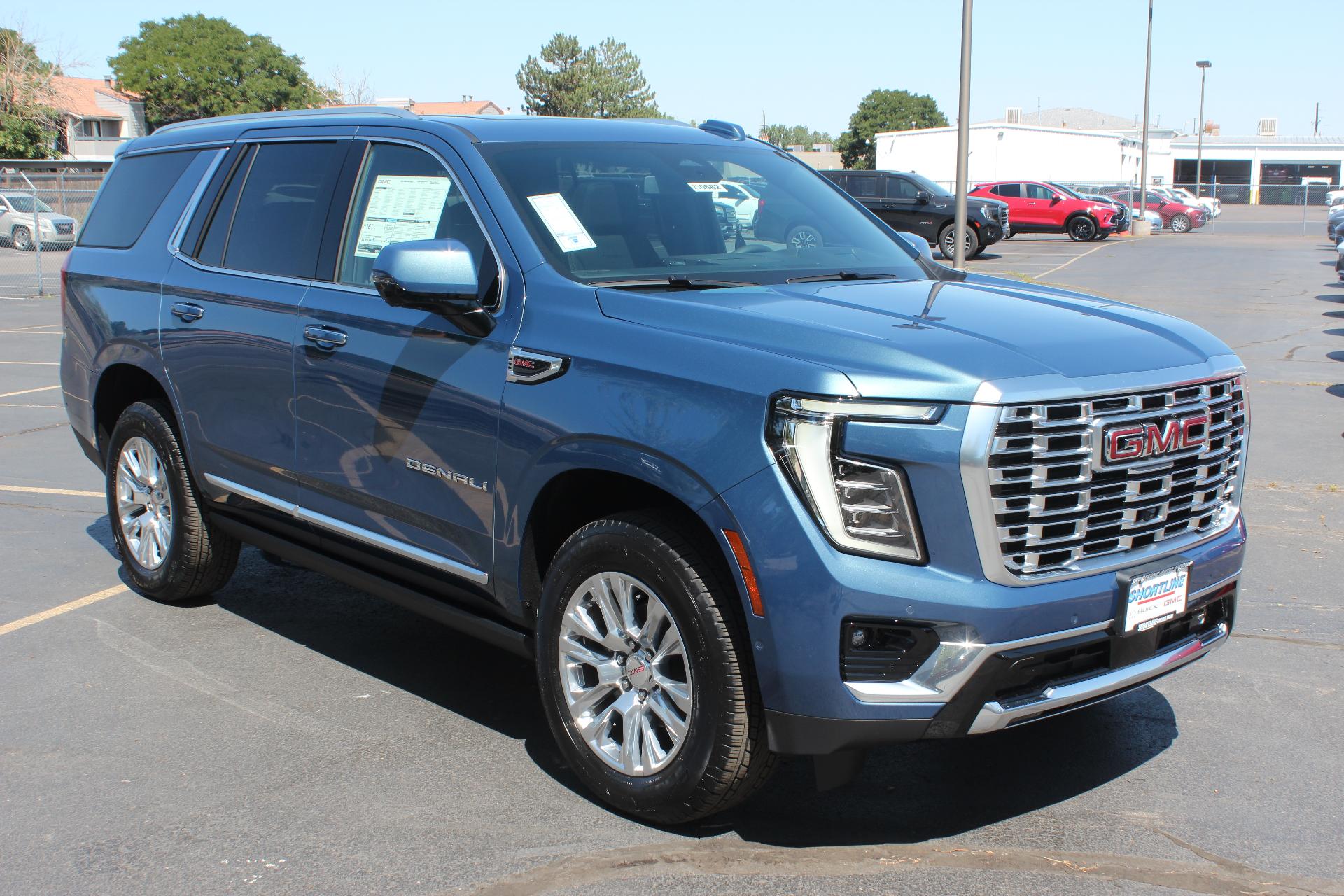 2025 GMC Yukon Vehicle Photo in AURORA, CO 80012-4011