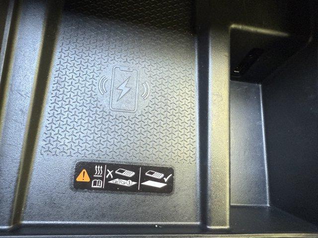 2025 GMC Acadia Vehicle Photo in LEOMINSTER, MA 01453-2952