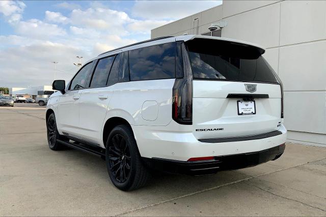 2025 Cadillac Escalade Vehicle Photo in TOPEKA, KS 66609-0000
