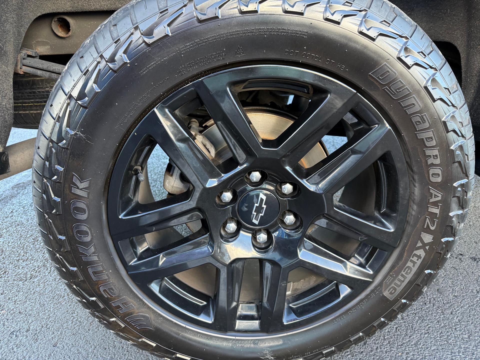 2022 Chevrolet Silverado 1500 photo 12 of 27