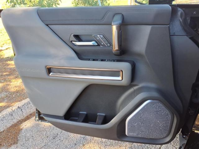 2025 GMC HUMMER EV SUV Vehicle Photo in Denton, TX 76205