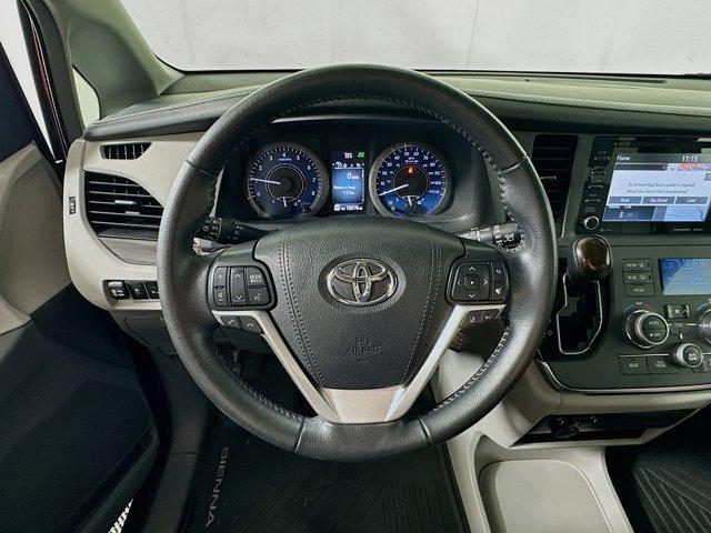 2019 Toyota Sienna Vehicle Photo in Flemington, NJ 08822