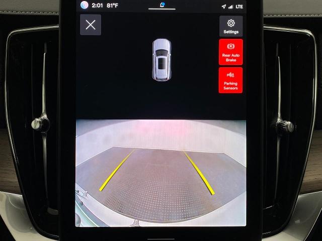 2025 Volvo XC90 Vehicle Photo in Appleton, WI 54913