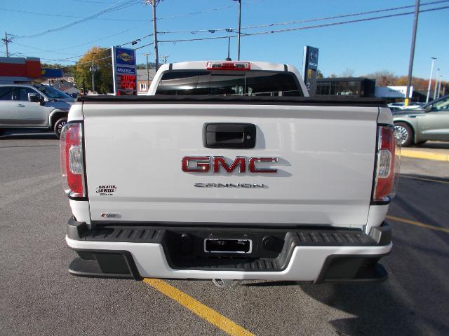 2022 GMC Canyon Vehicle Photo in LOWELL, MA 01852-4336