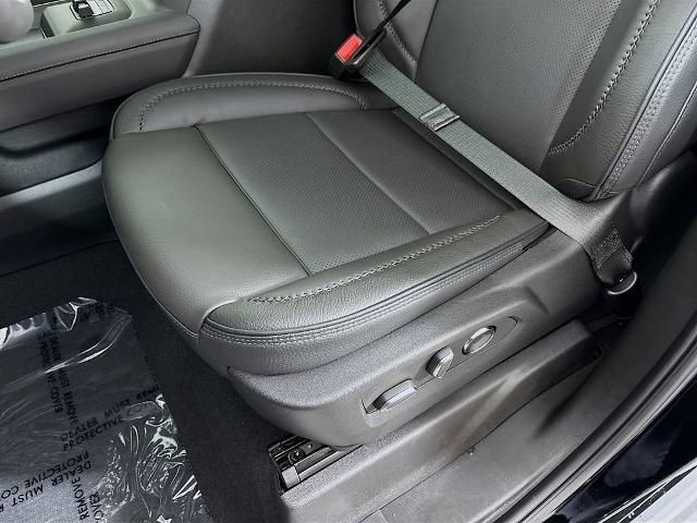 2025 GMC Sierra 3500 HD Vehicle Photo in PUYALLUP, WA 98371-4149