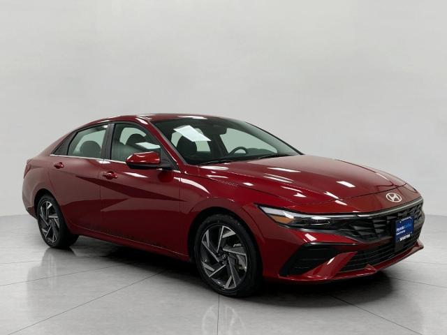 2025 Hyundai ELANTRA Vehicle Photo in Neenah, WI 54956