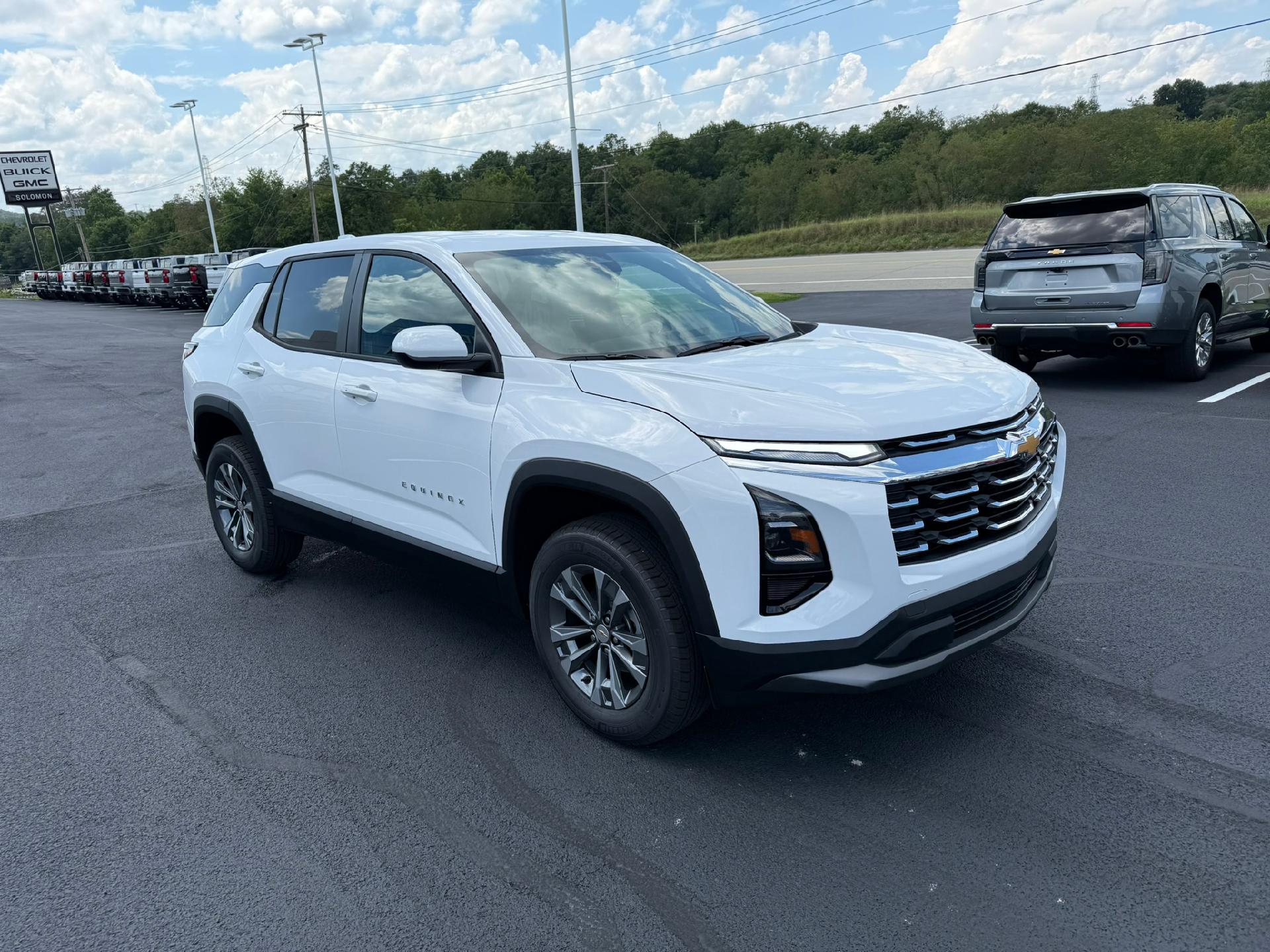 2027 Chevrolet Equinox LT - 6