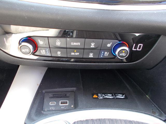 2022 Buick Enclave Vehicle Photo in LOWELL, MA 01852-4336