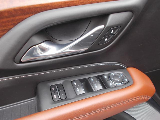 2023 GMC Yukon Vehicle Photo in LOWELL, MA 01852-4336