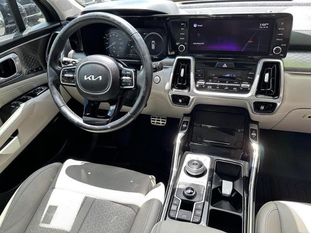 2022 Kia Sorento Plug-In Hybrid Vehicle Photo in Tucson, AZ 85712