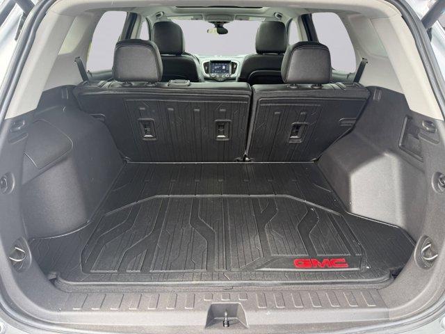 2024 GMC Terrain Vehicle Photo in LEOMINSTER, MA 01453-2952