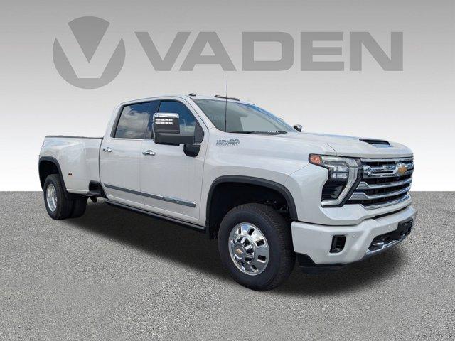 2024 Chevrolet Silverado 3500 HD Vehicle Photo in BRUNSWICK, GA 31525-1881