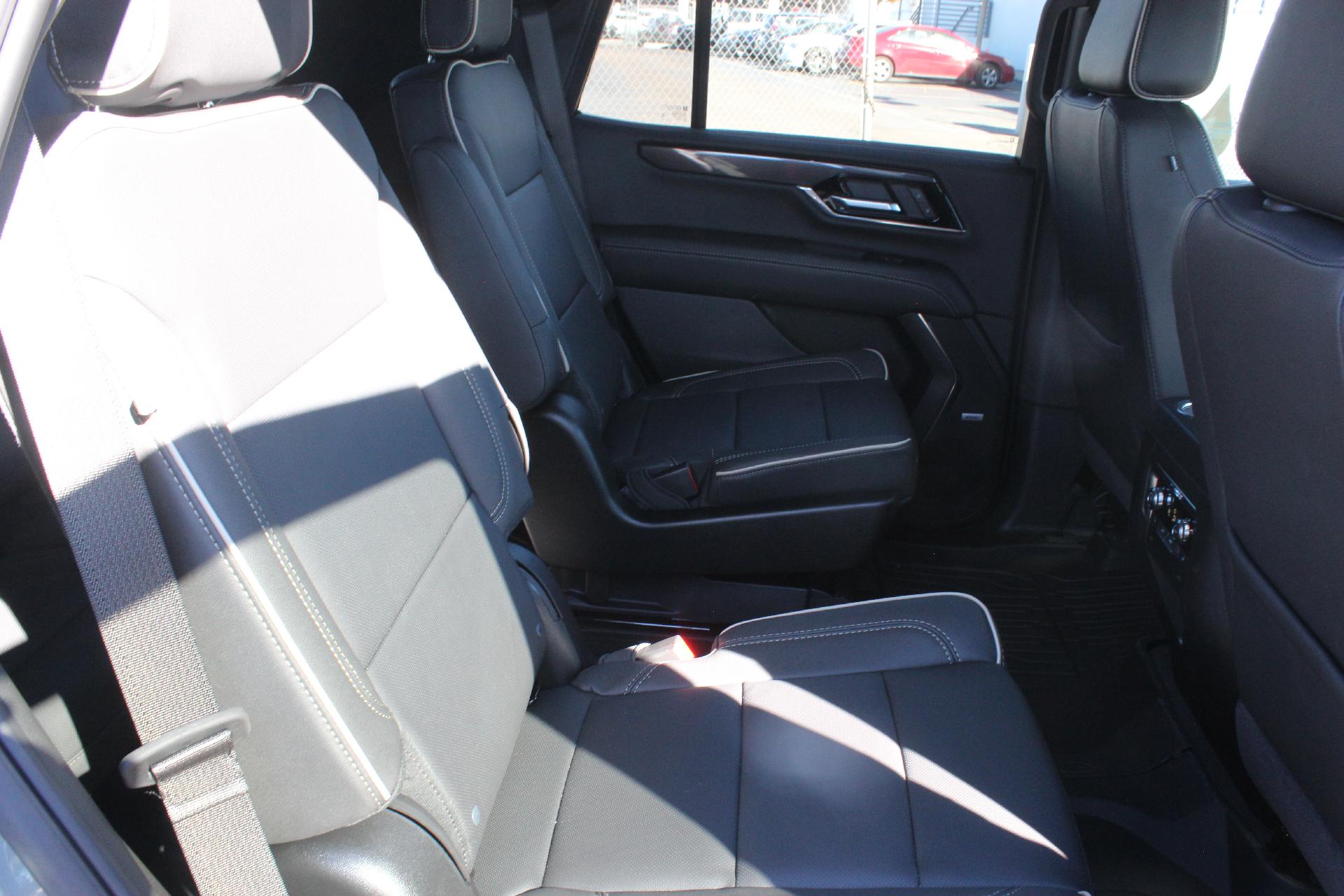 2026 GMC Yukon Vehicle Photo in AURORA, CO 80012-4011