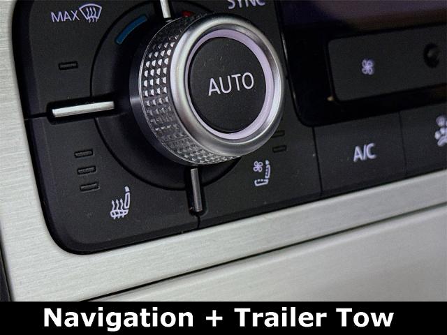 2017 Volkswagen Touareg Vehicle Photo in EVERETT, WA 98203-5662
