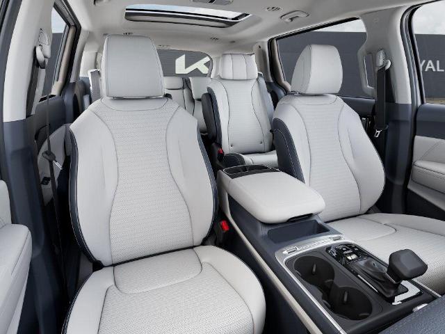 2025 Kia Carnival Vehicle Photo in Tucson, AZ 85712