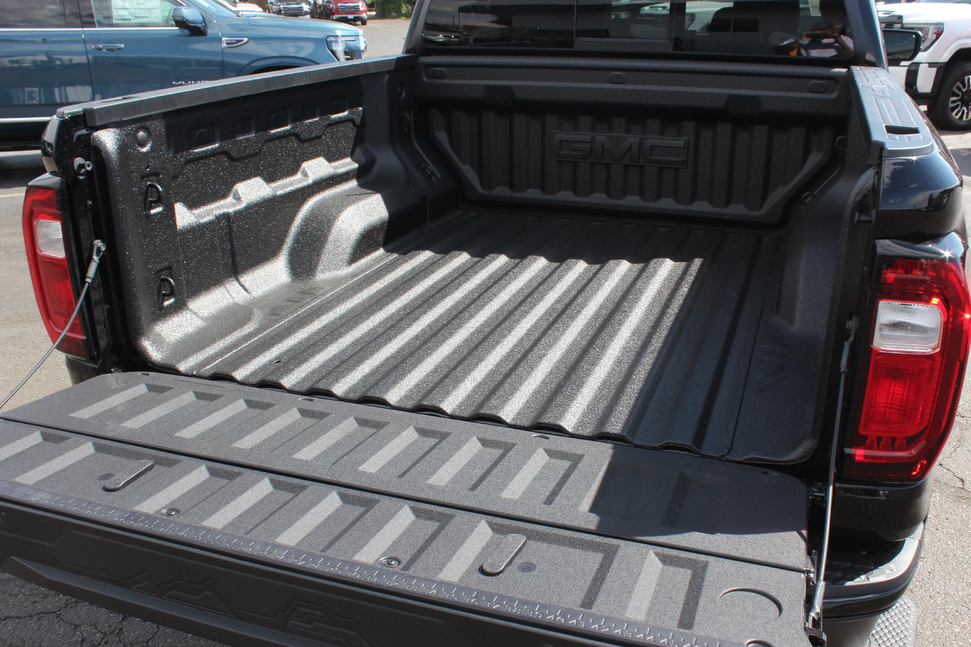 2025 GMC Canyon Vehicle Photo in AURORA, CO 80012-4011