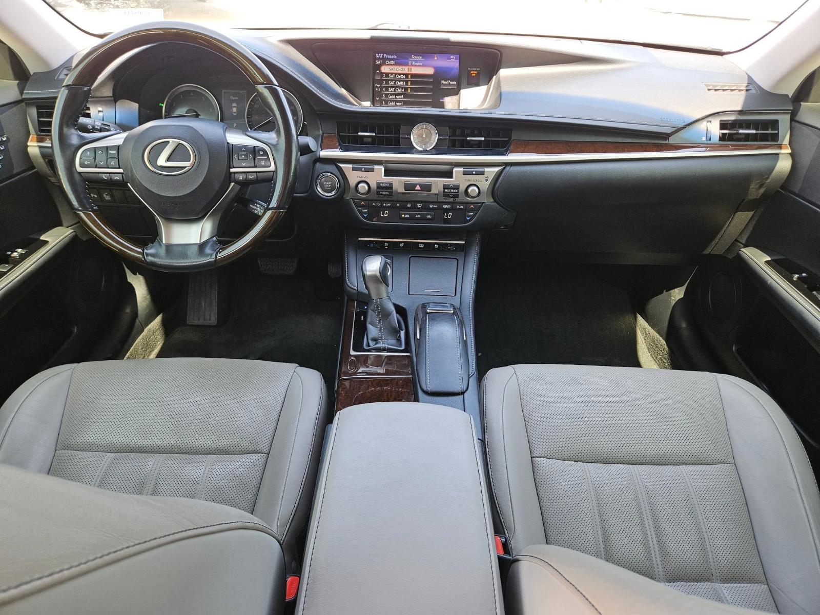 2017 Lexus ES 350 Vehicle Photo in Seguin, TX 78155