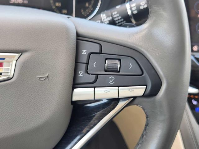 2023 Cadillac XT6 Vehicle Photo in DENTON, TX 76210-9321