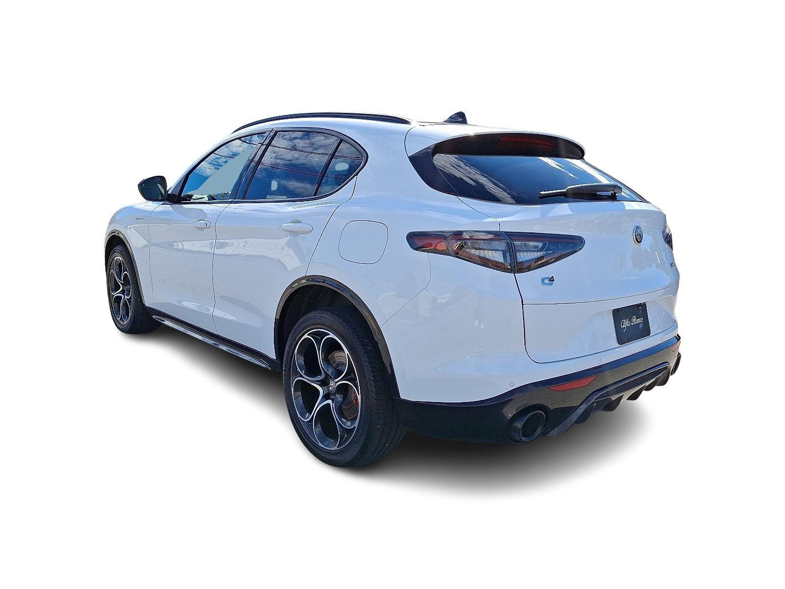 2024 Alfa Romeo Stelvio Vehicle Photo in Willow Grove, PA 19090