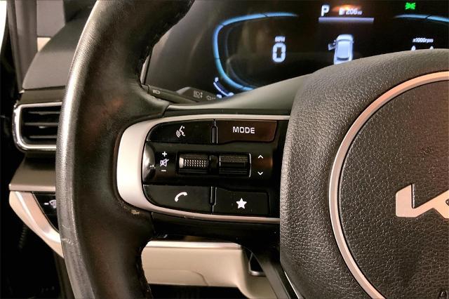 2024 Kia Sportage Vehicle Photo in Lees Summit, MO 64086