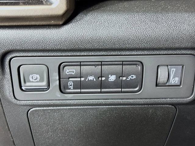 2025 GMC HUMMER EV SUV Vehicle Photo in PUYALLUP, WA 98371-4149