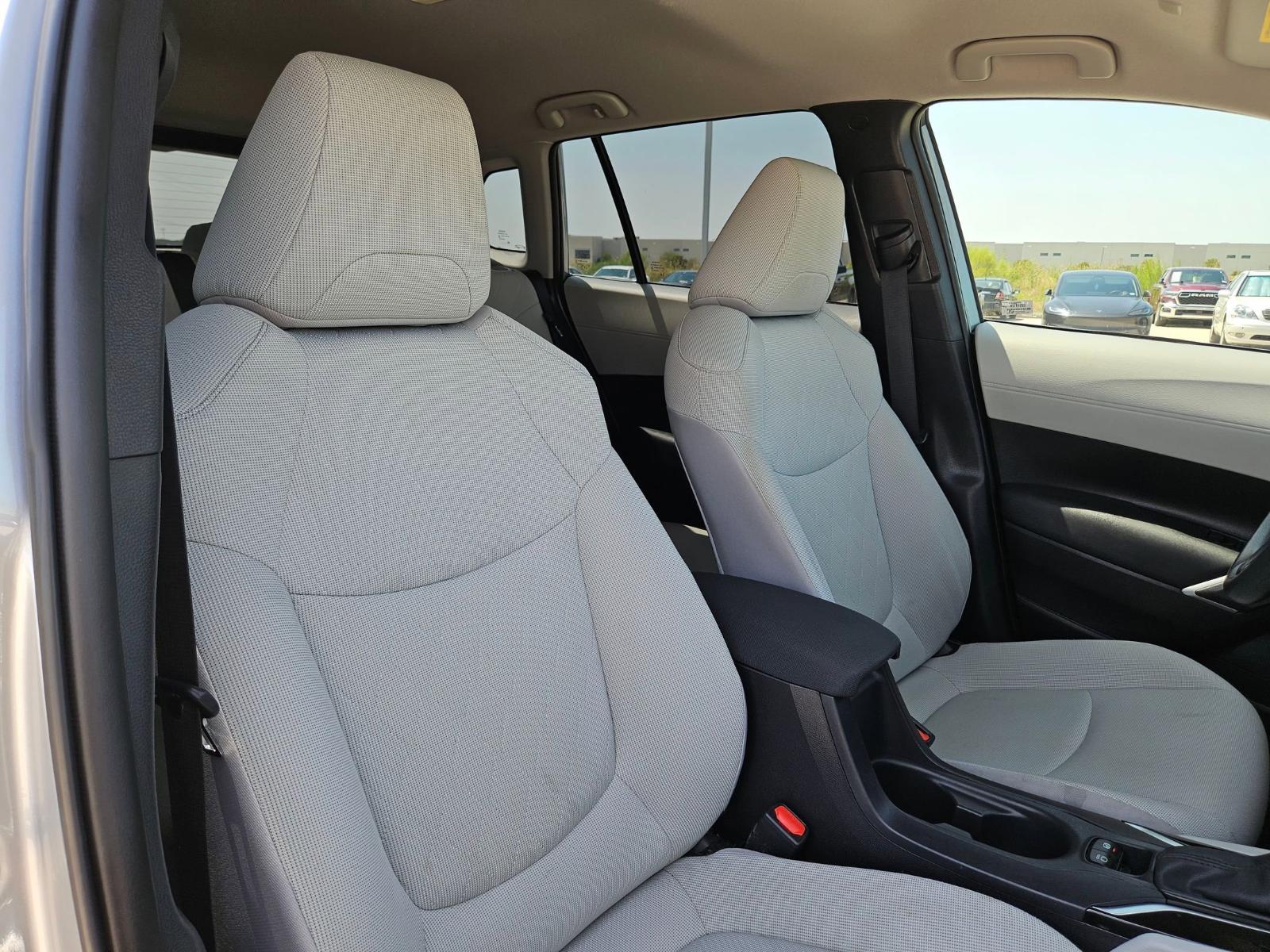 2022 Toyota Corolla Cross Vehicle Photo in Seguin, TX 78155