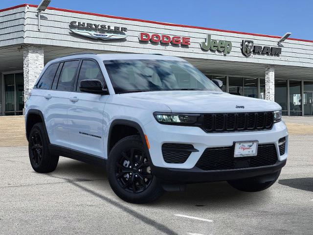 2025 Jeep Grand Cherokee Vehicle Photo in Ennis, TX 75119-5114
