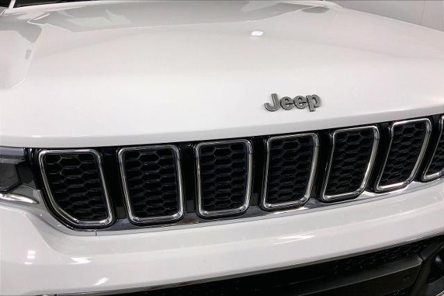 2021 Jeep Grand Cherokee L Vehicle Photo in KANSAS CITY, MO 64114-4502