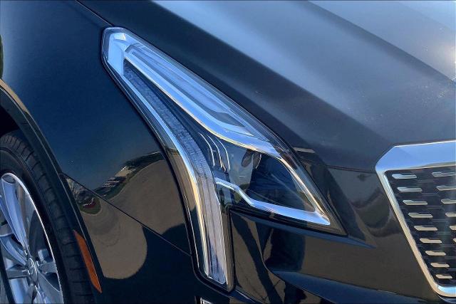 2025 Cadillac XT5 Vehicle Photo in TOPEKA, KS 66609-0000