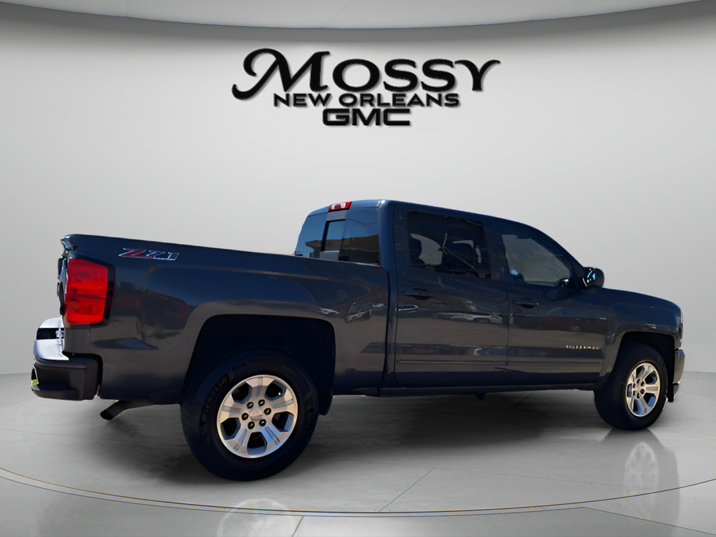 2017 Chevrolet Silverado 1500 LT - 4