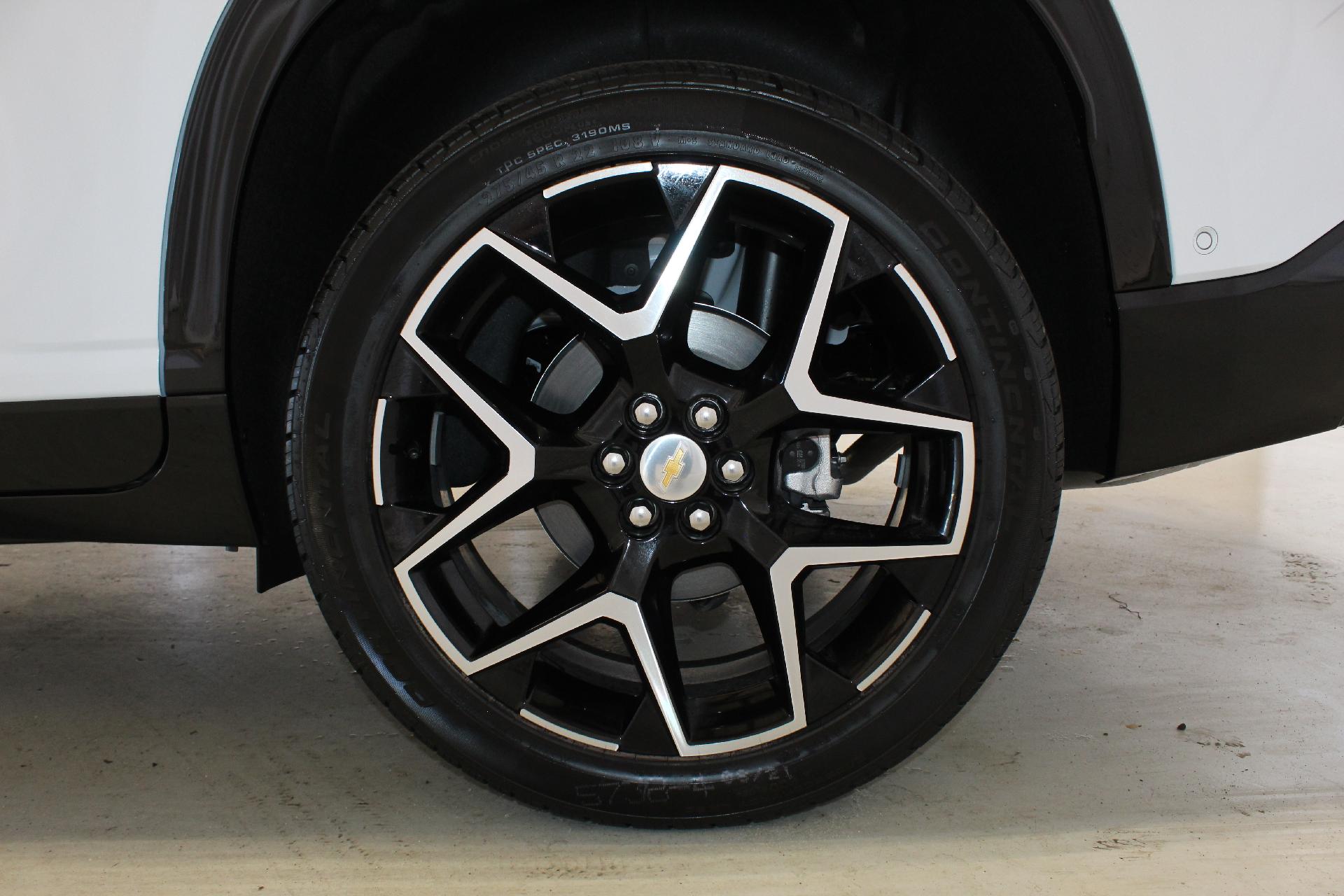 2026 Chevrolet Traverse Vehicle Photo in NORTHAMPTON, MA 01060-1120