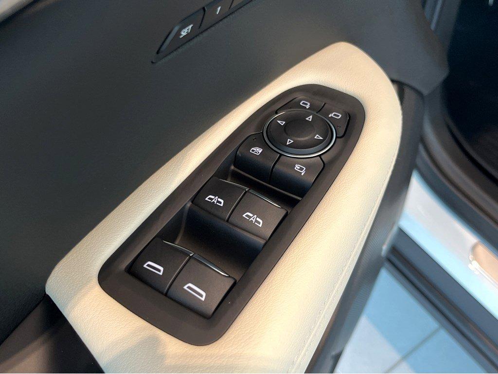 2024 Cadillac XT6 Vehicle Photo in SAVANNAH, GA 31406-4513
