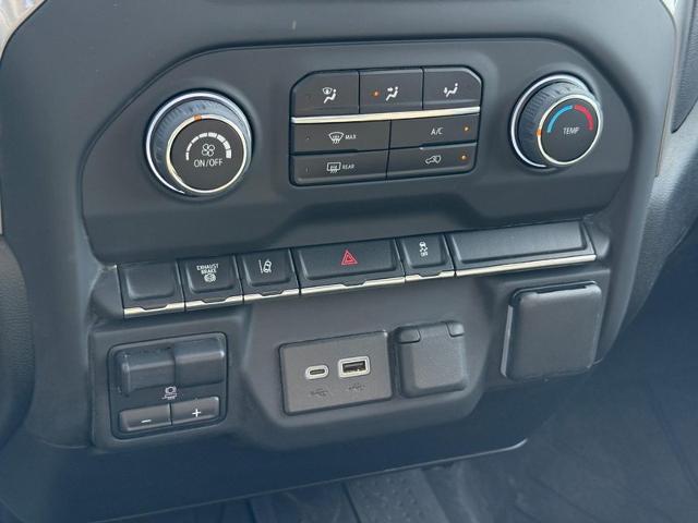 2024 Chevrolet Silverado 3500 HD CC Vehicle Photo in COLUMBIA, MO 65203-3903