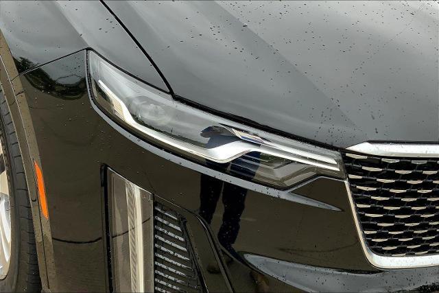 2025 Cadillac XT6 Vehicle Photo in TOPEKA, KS 66609-0000