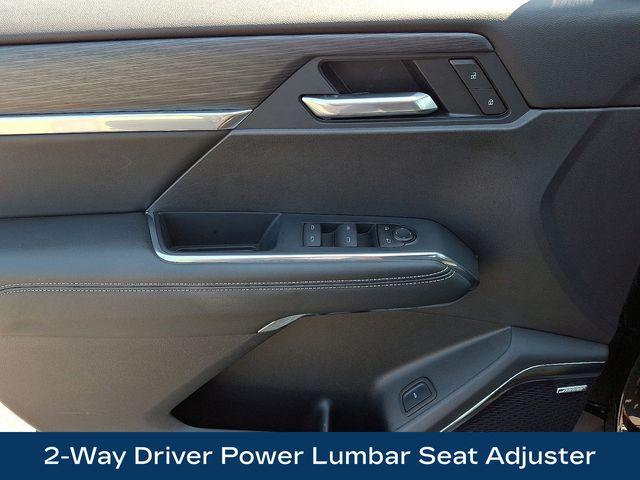 2025 GMC Acadia Vehicle Photo in DANBURY, CT 06810-5034