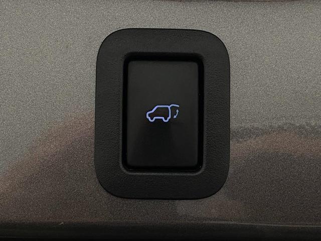 2017 Toyota Highlander Vehicle Photo in Appleton, WI 54913