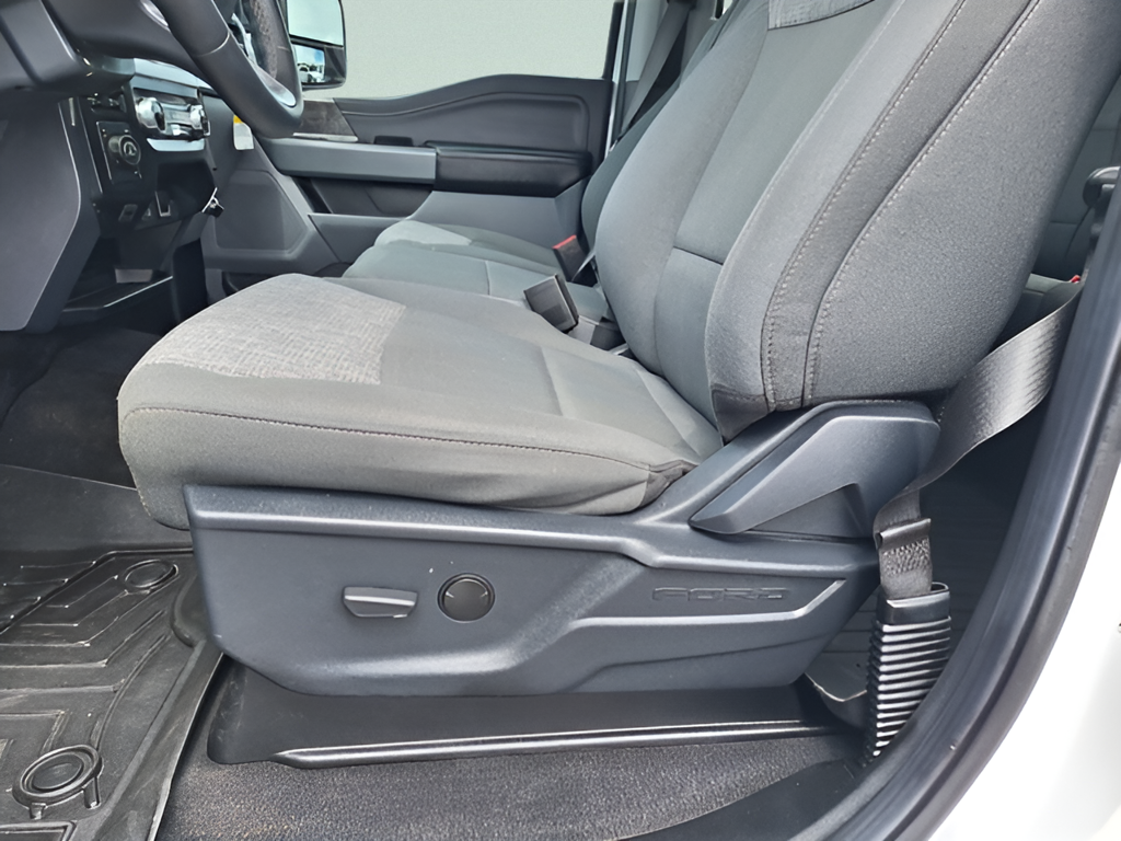 2023 Ford F-150 photo 32 of 35
